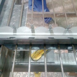 Гребенка  жалюзи  на решета  верхнее  нижнее  УВР  увеличенная под кукурузу 